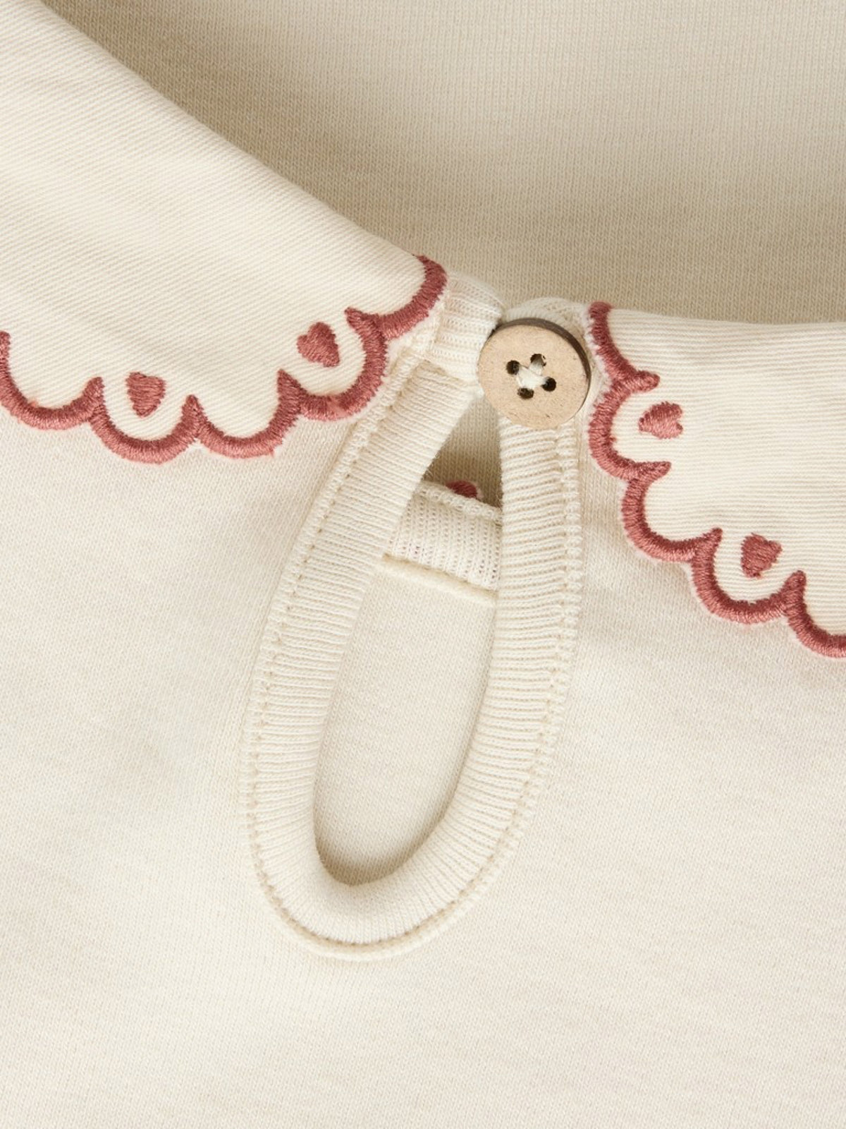 NMFFUNDO LOA T-shirt à col festonné fille — Lil' Atelier — Turtledove — autre vue 5 | Appart 17 Bruxelles
