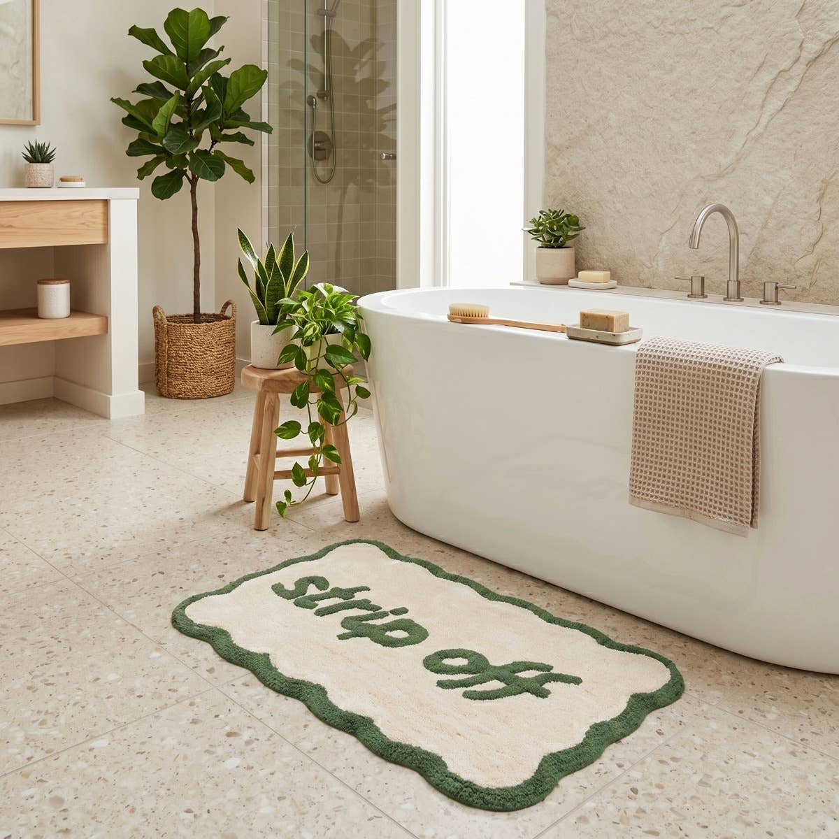 Tapis de bain « Strip Off » festonné — Crème & vert — vue 6, Crème & vert | Appart 17