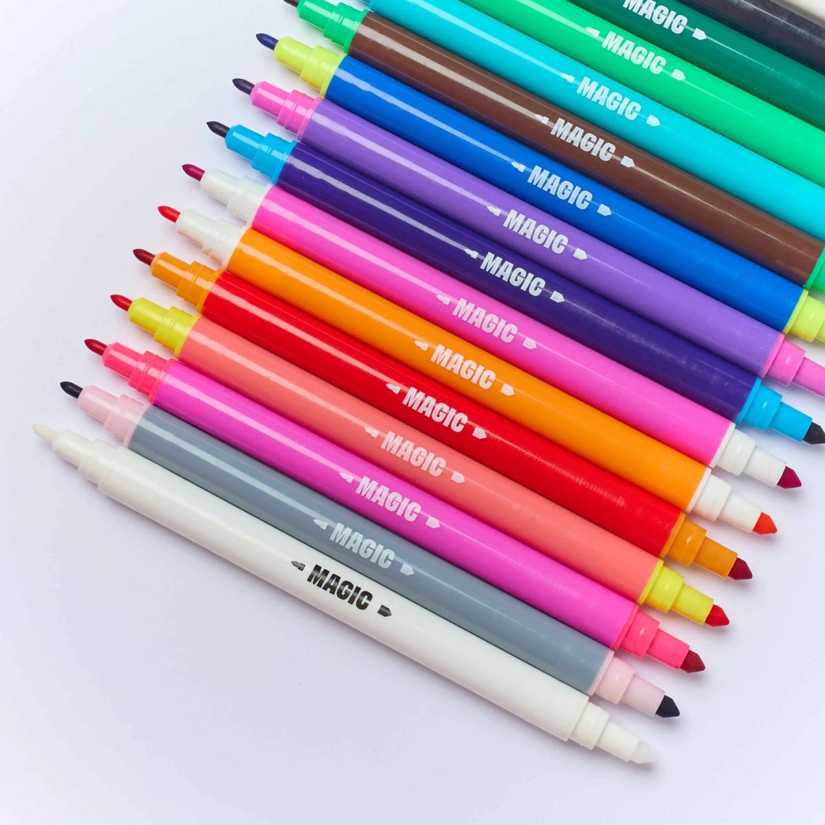 Feutres magiques Magic Twist, 14 couleurs + 2 révélateurs — OMY — Magic Twist — autre vue 2 | Appart 17 Bruxelles