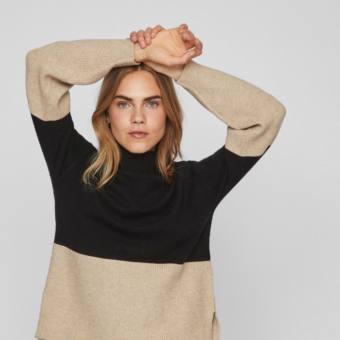 VIRIL BLOCKING ROLL-NK L/S KNIT TOP-NOOS