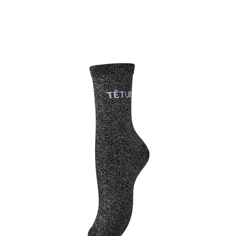 PCSEBBY Chaussettes longues pailletées à slogan — Pieces — Sky Captain TÊTUE — packshot | Appart 17 Bruxelles