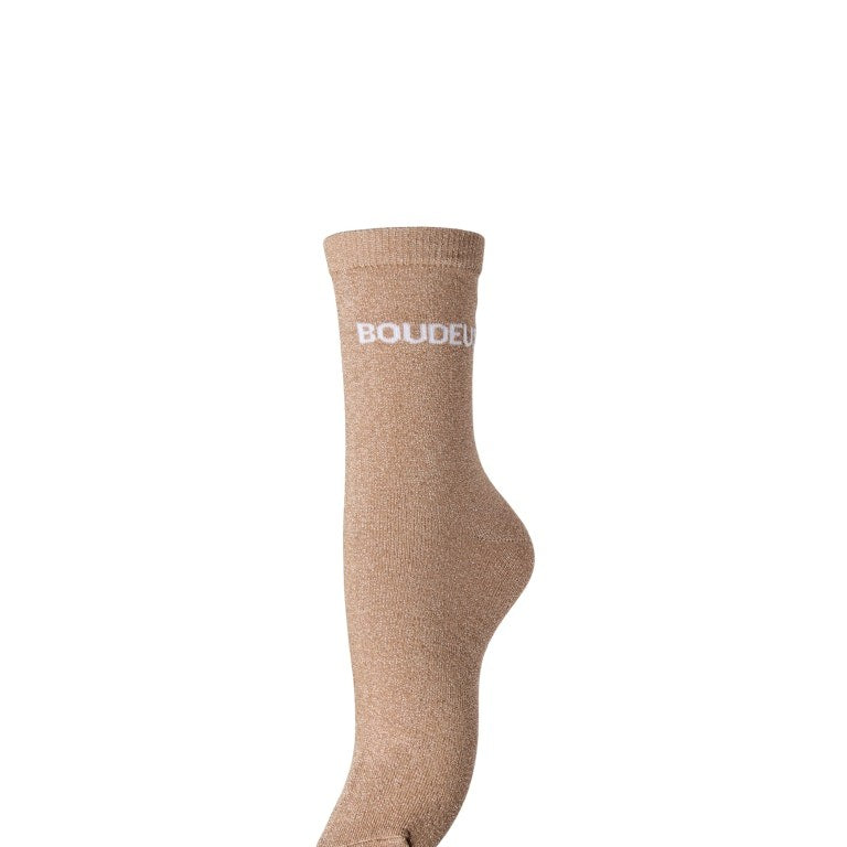 PCSEBBY Chaussettes longues pailletées à slogan — Pieces — Natural BOUDEUSE — packshot | Appart 17 Bruxelles
