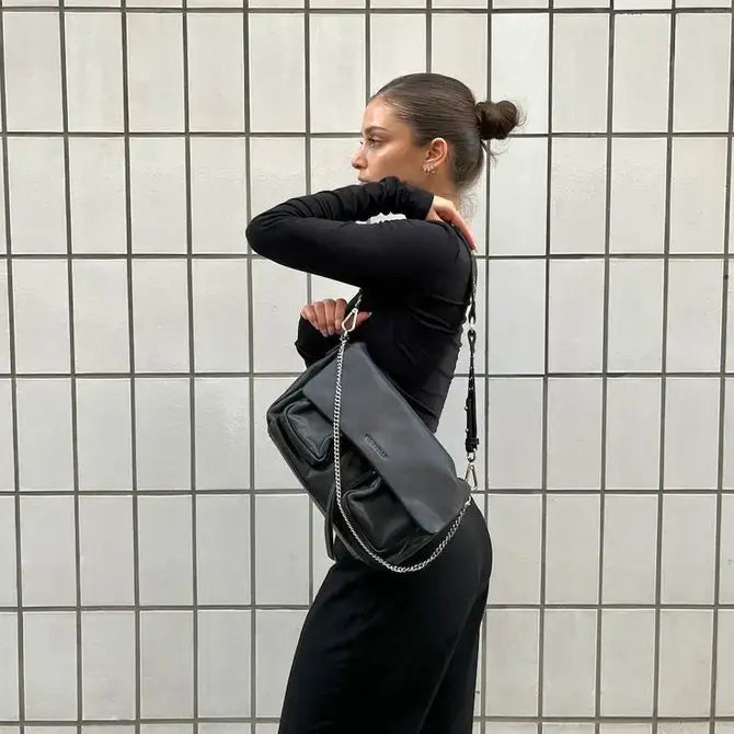 Max Black Decker — Neuville — Cardigans & Gilets — Appart17 — vue 3