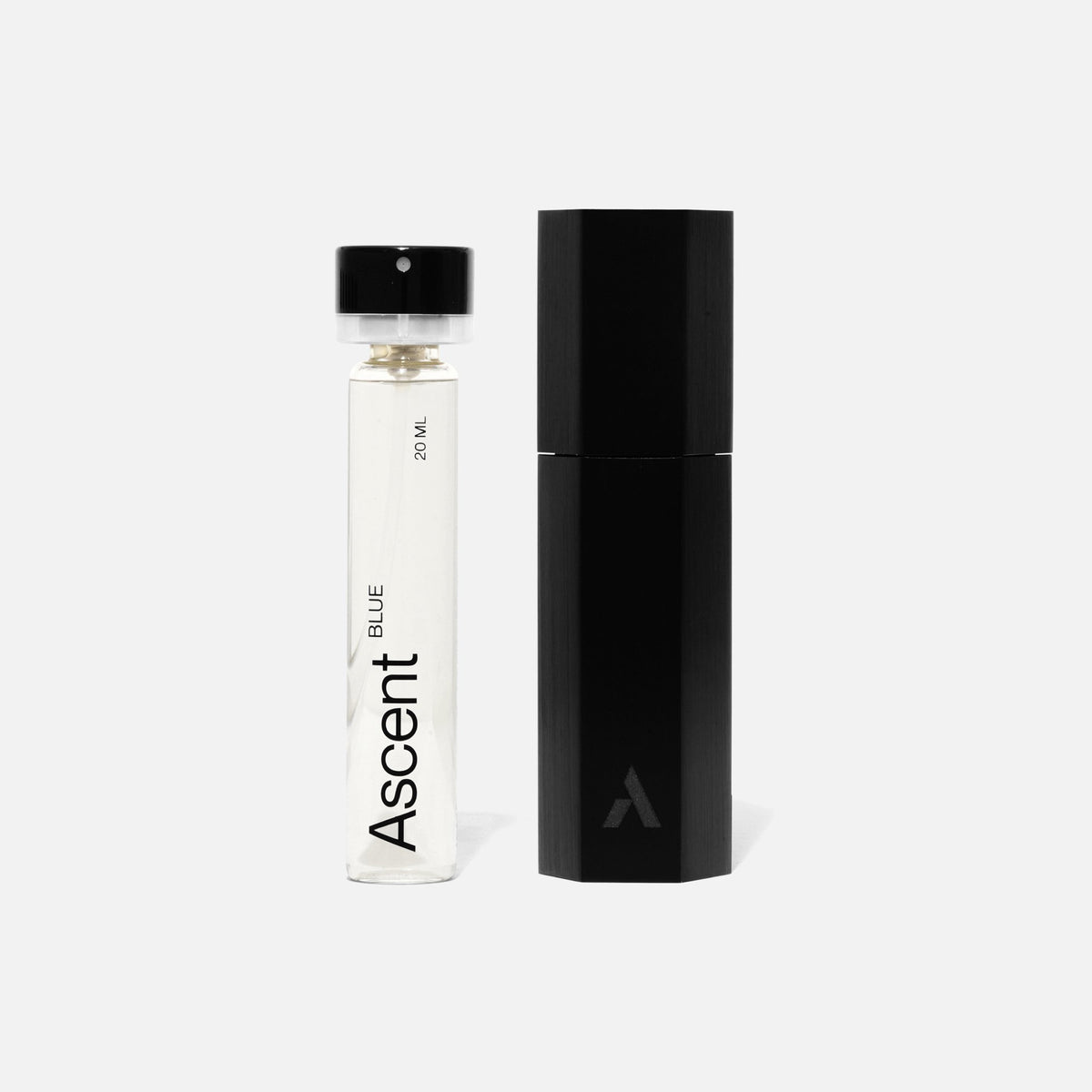 Ascent Starter Pack Étui rechargeable en aluminium + extrait de parfum 20 ml — Ascent — Blue — packshot, recharge et étui noir 2 | Appart 17 Bruxelles