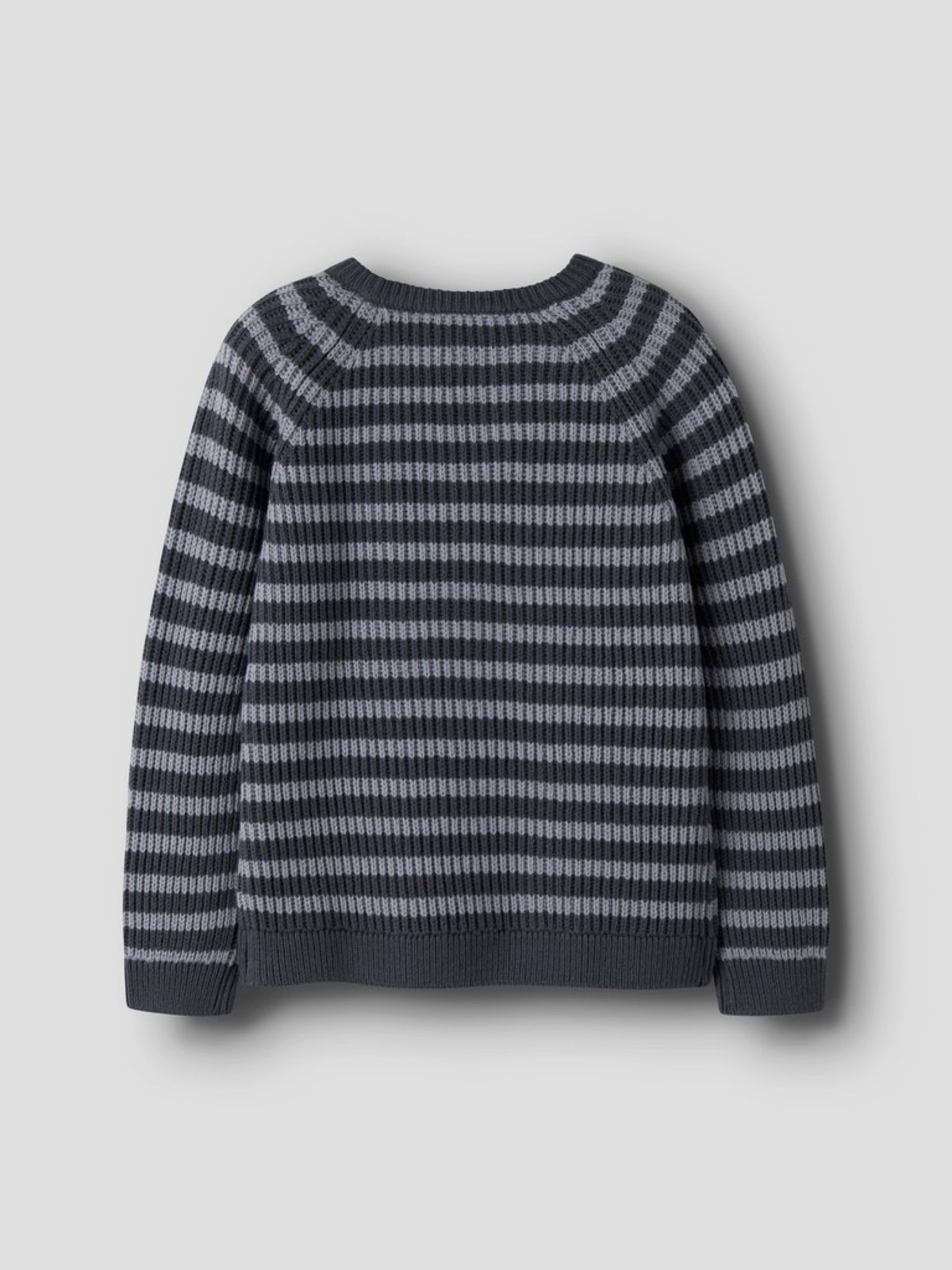 NMMVOLLY Pull rayé garçon — name it — Ombre Blue Tradewinds — autre vue 2 | Appart 17 Bruxelles