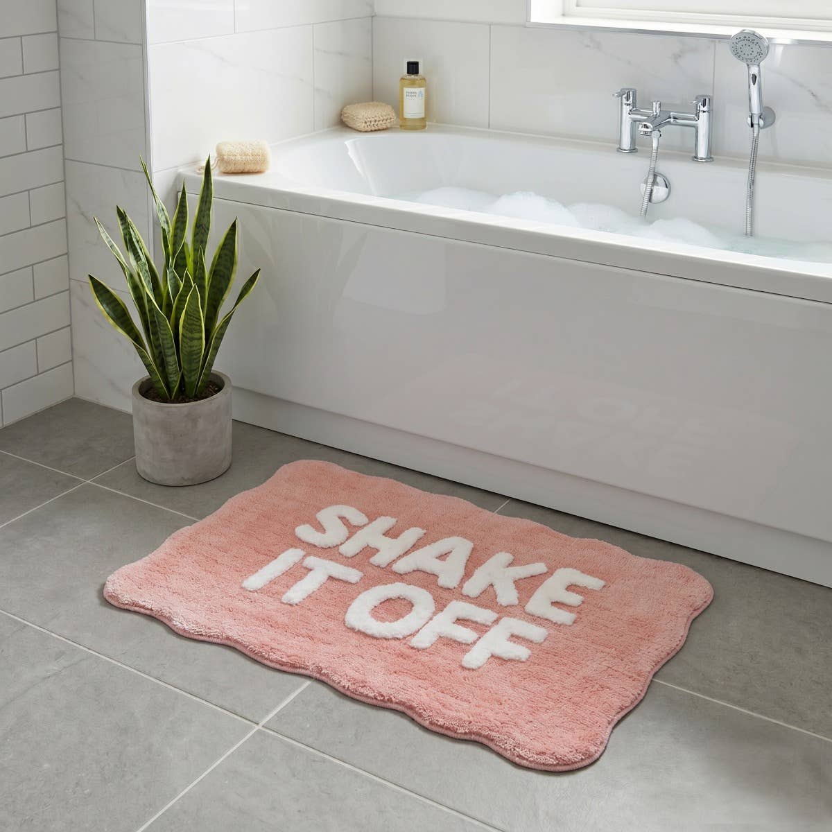 Tapis de bain « Shake It Off » festonné — Bleu — vue 11, Bleu clair & bleu foncé | Appart 17