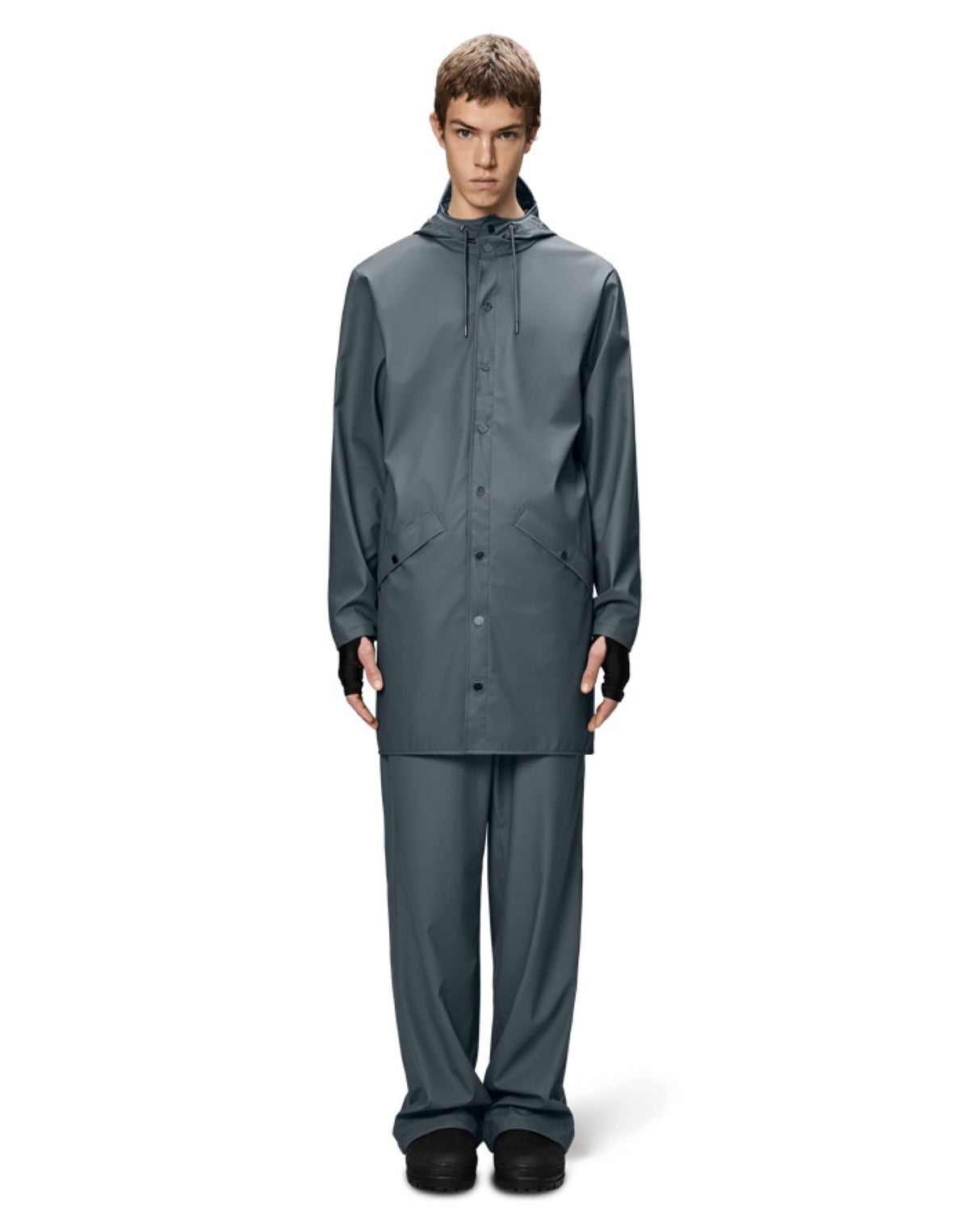 Long Jacket W3 Imperméable long unisex — Rains — Lagoon — porté, vue de face | Appart 17 Bruxelles