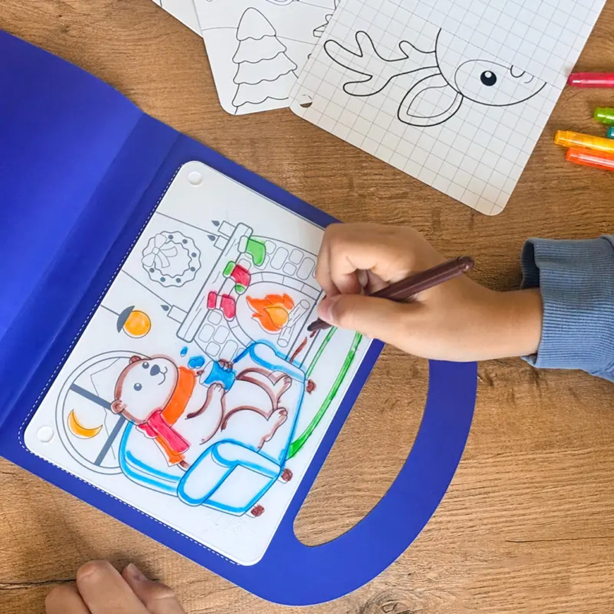 Drawing Kit, mallette de coloriage réutilisable — SuperPetit — Snow Fun (Noël) — autre vue 4 | Appart 17 Bruxelles