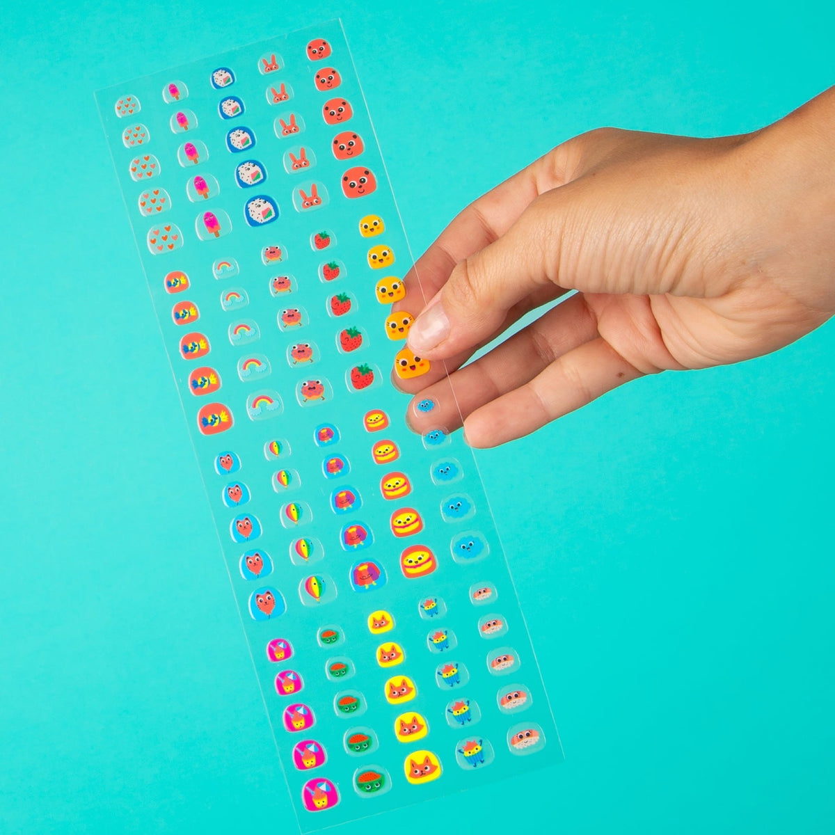 Nail stickers enfant, 200 gommettes pour ongles — OMY — Kawaii — autre vue 2 | Appart 17 Bruxelles
