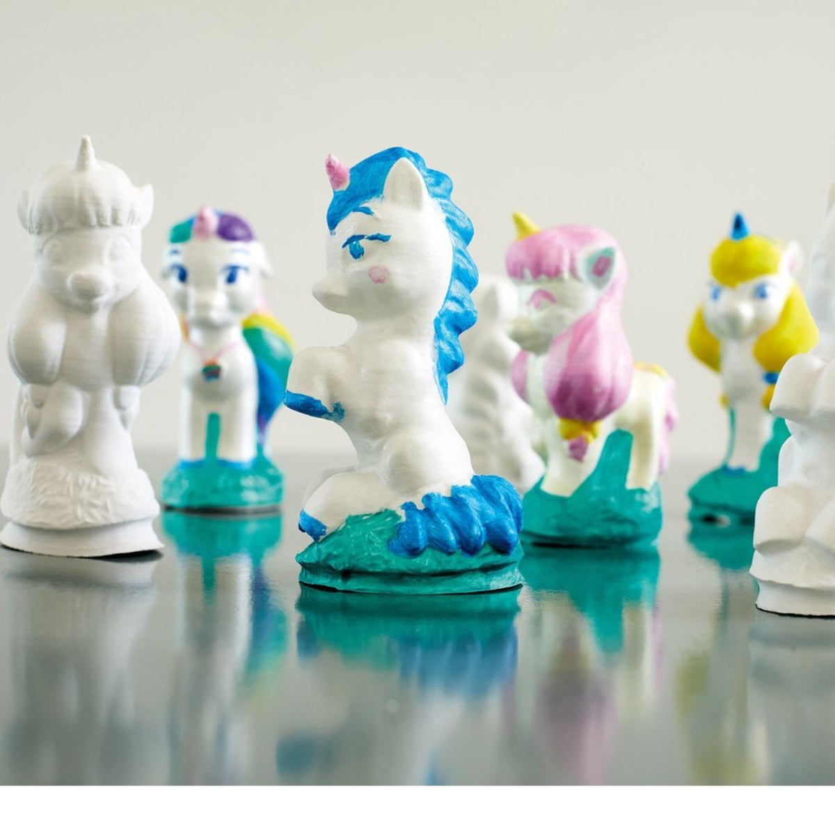 Coffret de moulage Mes Licornes, 5 figurines — mako moulages — Mes Licornes — autre vue 5 | Appart 17 Bruxelles