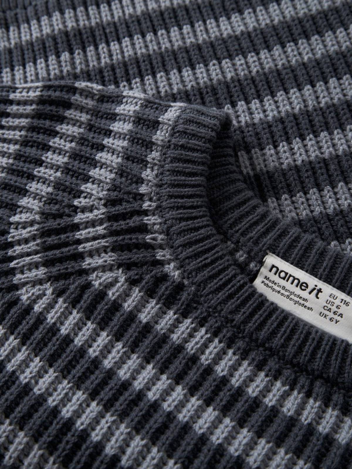 NMMVOLLY Pull rayé garçon — name it — Ombre Blue Tradewinds — autre vue 4 | Appart 17 Bruxelles