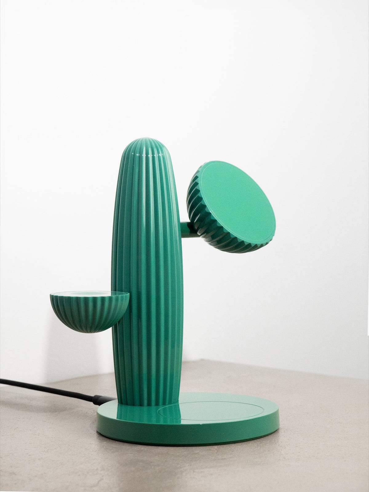 Casyx Le Cactus Chargeur sans fil 3 en 1 — Casyx — Vert — vue de profil 3 | Appart 17 Bruxelles