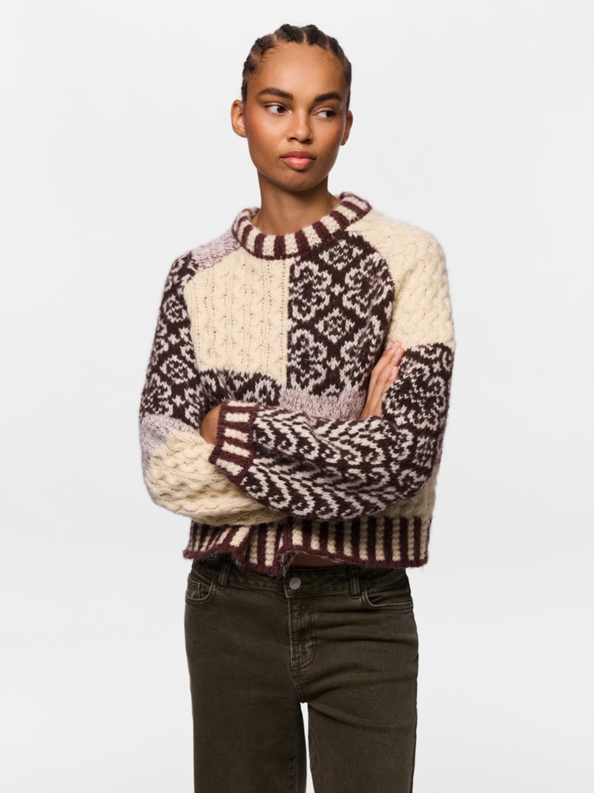 PCFUSION Pull oversize en grosse maille patchwork colorblock — Pieces — Greige — porté | Appart 17 Bruxelles