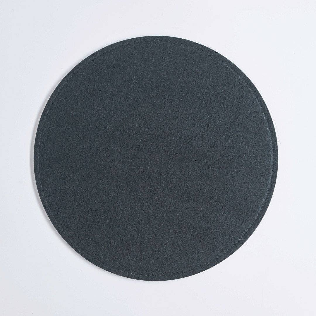Plateaux en feutre de différentes couleurs - Parfaits pour nos tabourets: Jaune — Paper Lounge — vue 9 | Appart 17