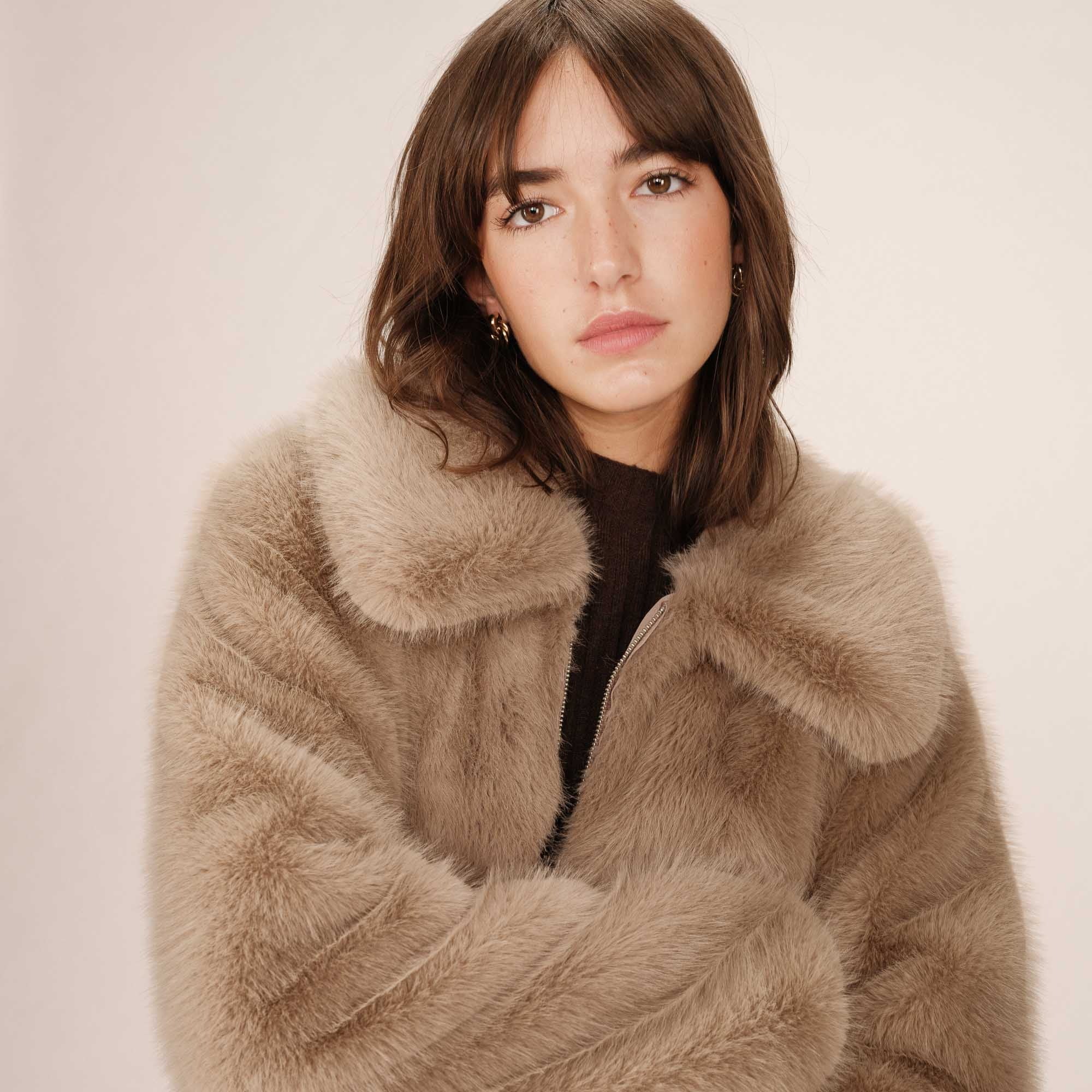 Manteau court en fausse fourrure SHONNA