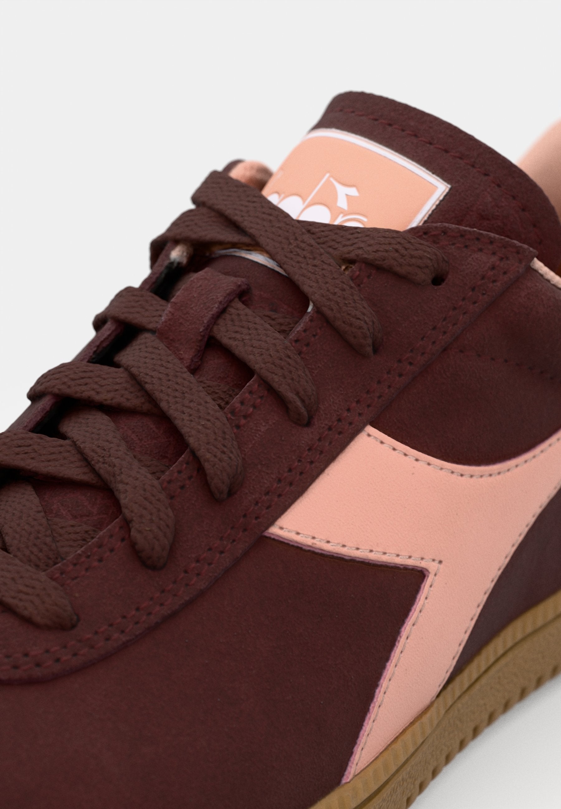 TOKYO — Diadora — détail | Appart 17