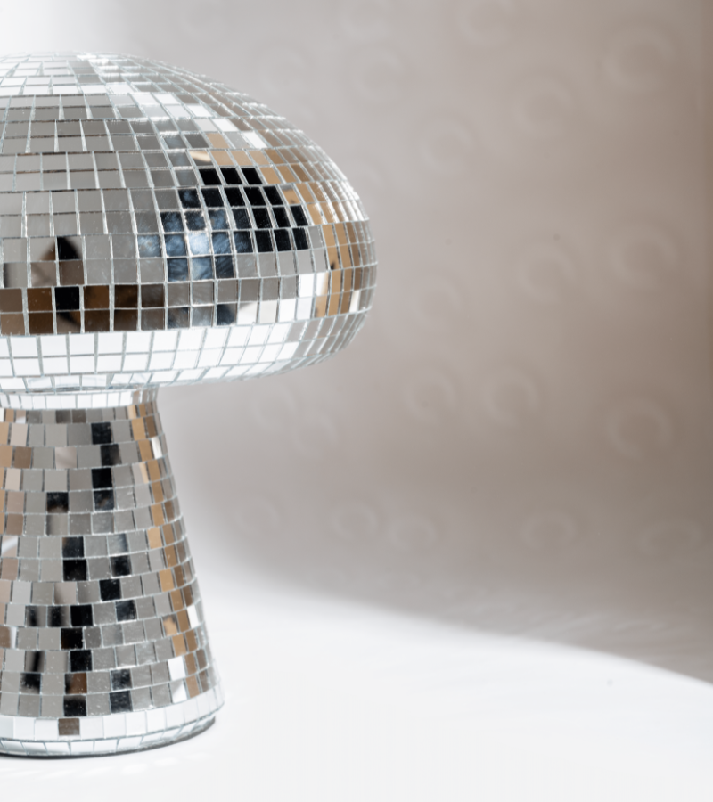 Lampe disco champignon — Appart 17 Bruxelles
