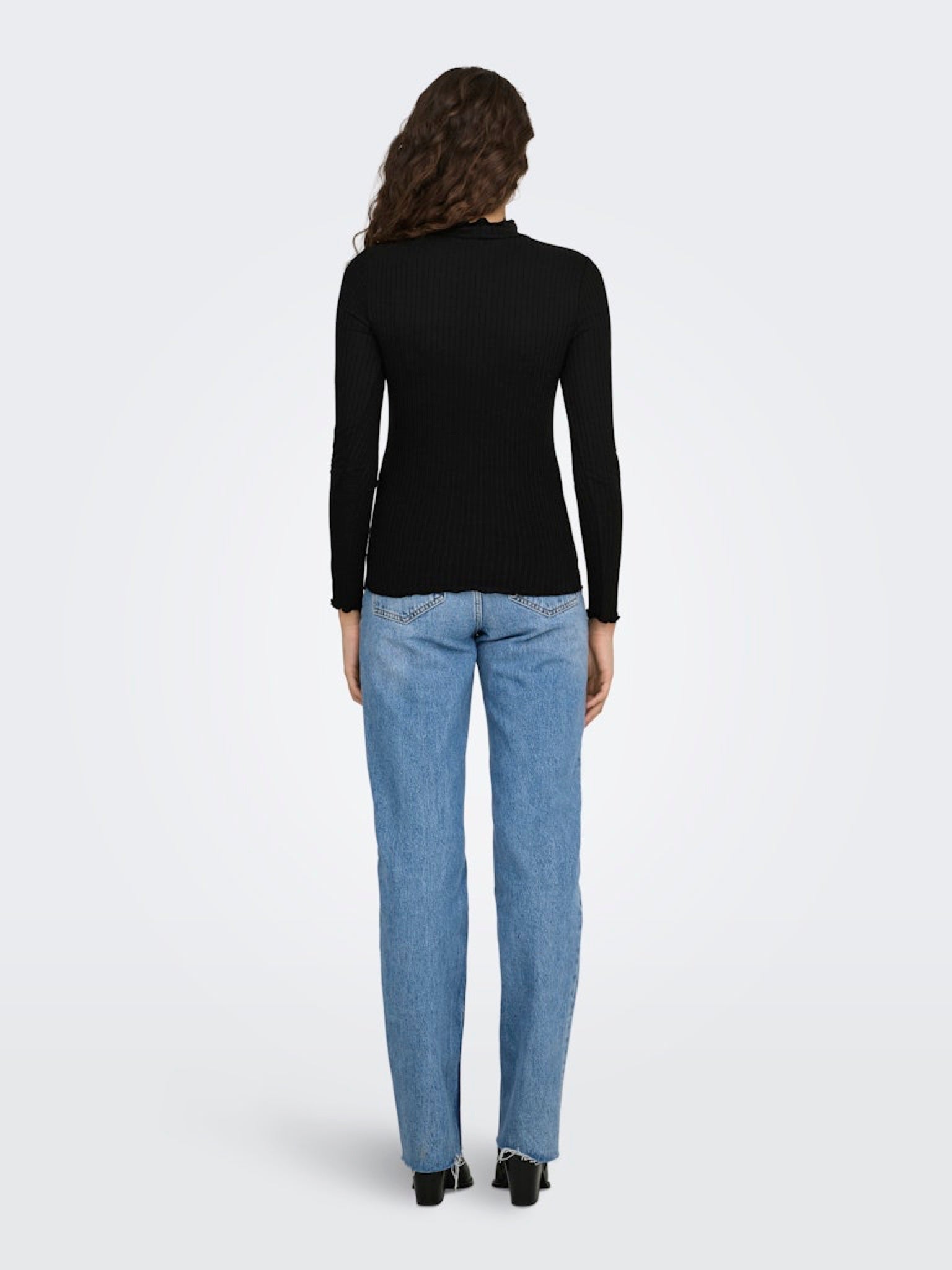 JDYFRANSISKA Top col montant manches longues Black – JDY | Appart 17