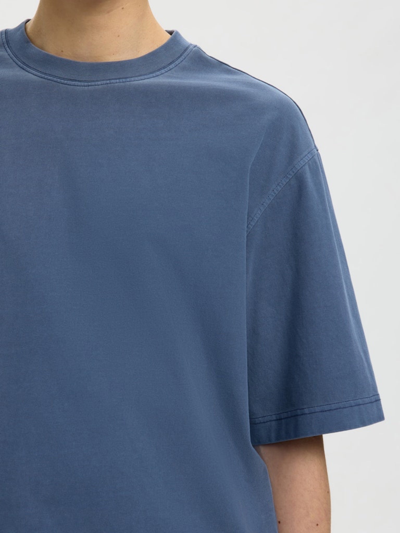 SLHBOXYCORY T-shirt boxy col rond Naval Academy – Selected Homme | Appart 17