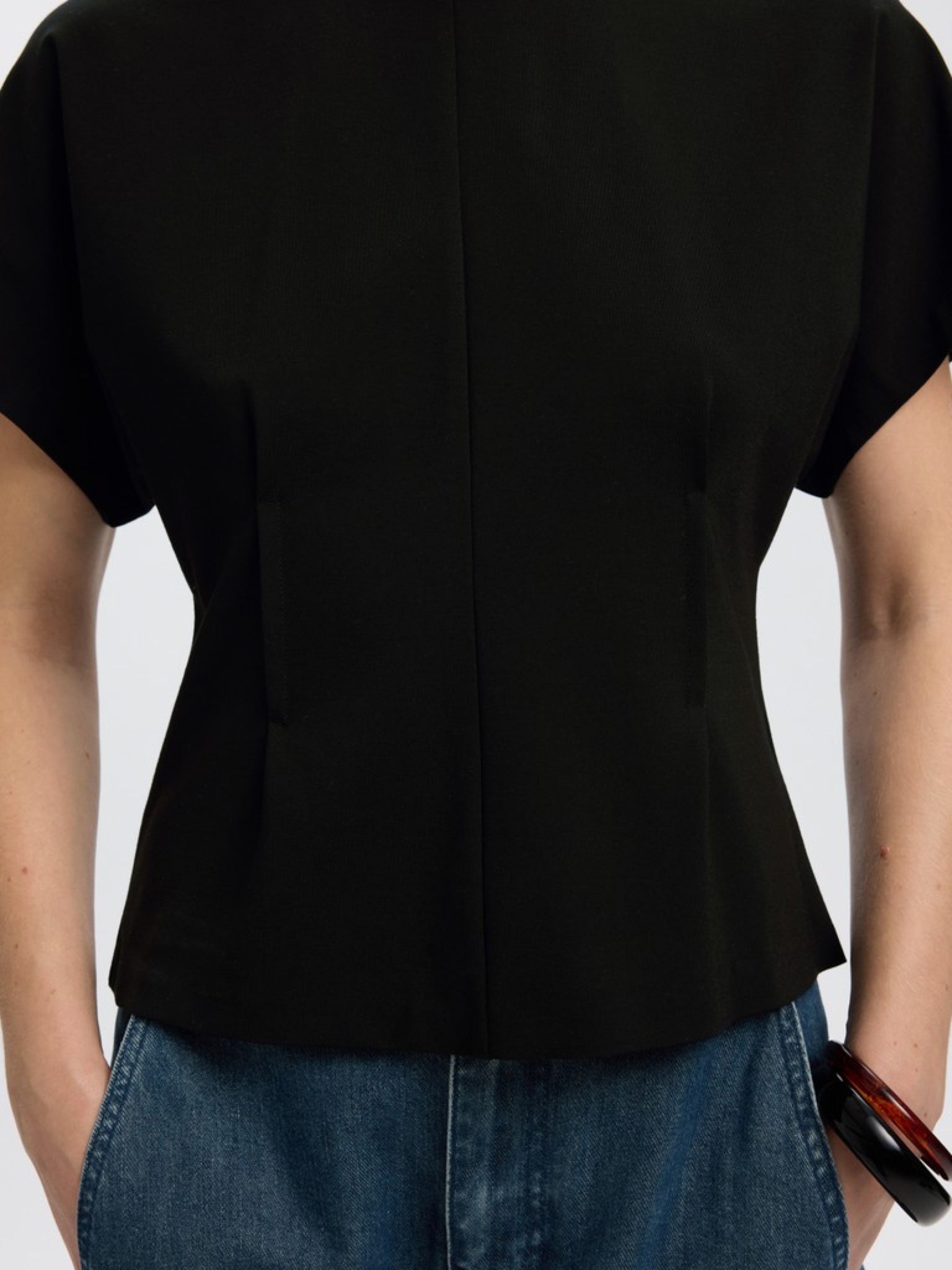 SLWERA Top — Black | Appart 17