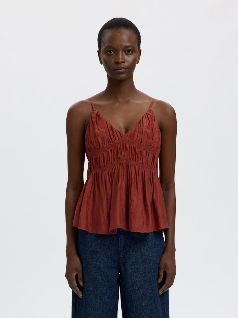SLFJACKIE STRAP TOP B - SELECTED-WOM_Springsummer_4985589_16101379_4.jpg