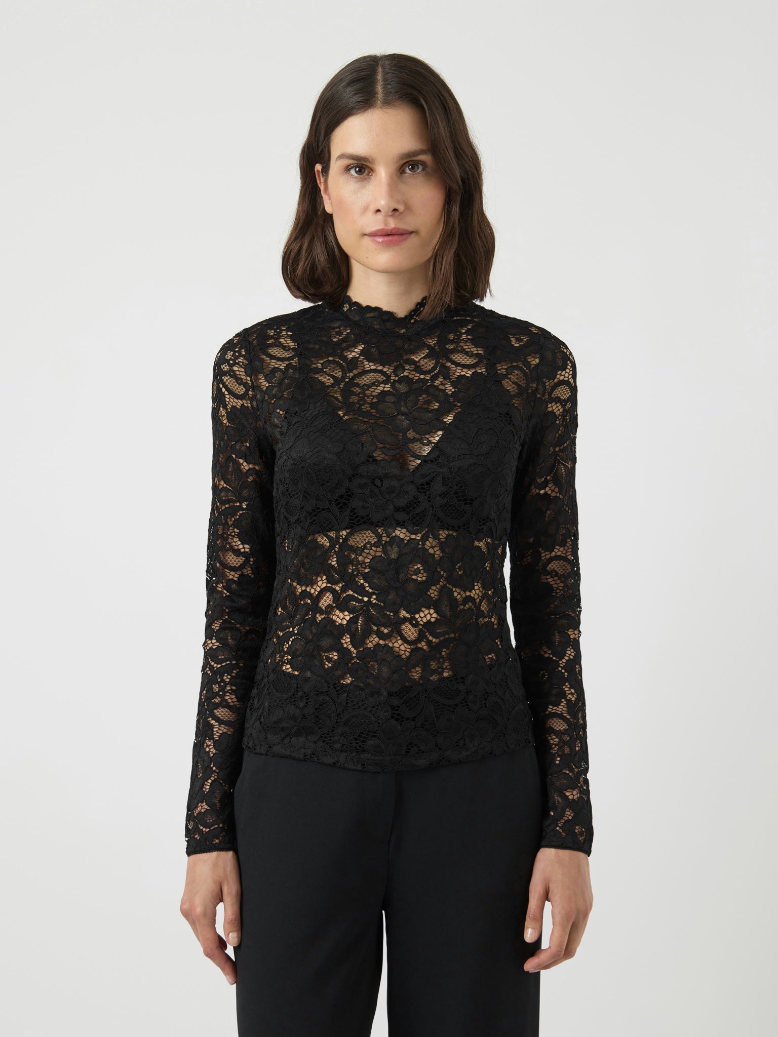 YASLACEY Top en dentelle manches longues Black – YAS | Appart 17