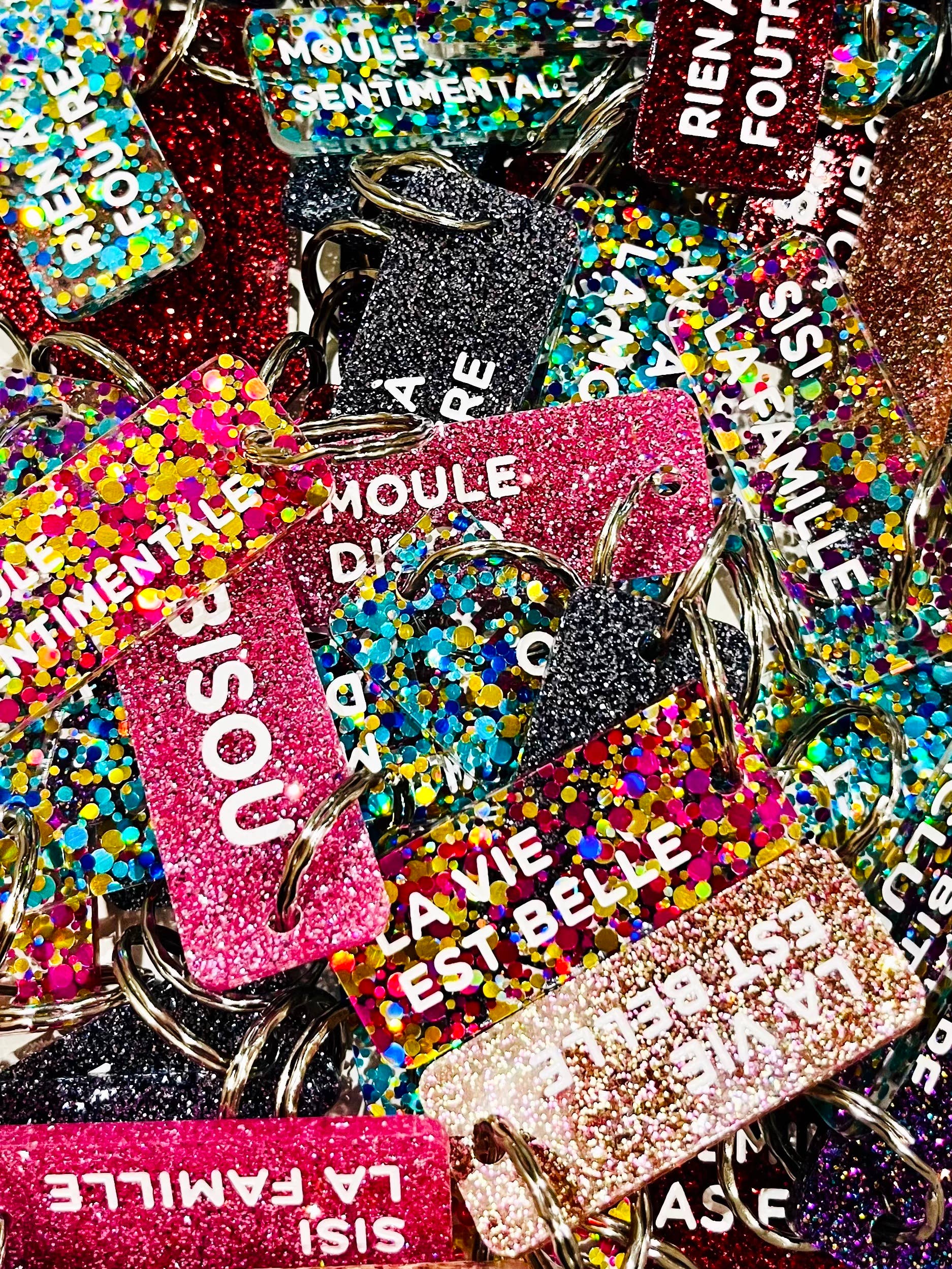 BORN TO BE WILD Porte-clés à paillettes Plus de Love: Noir