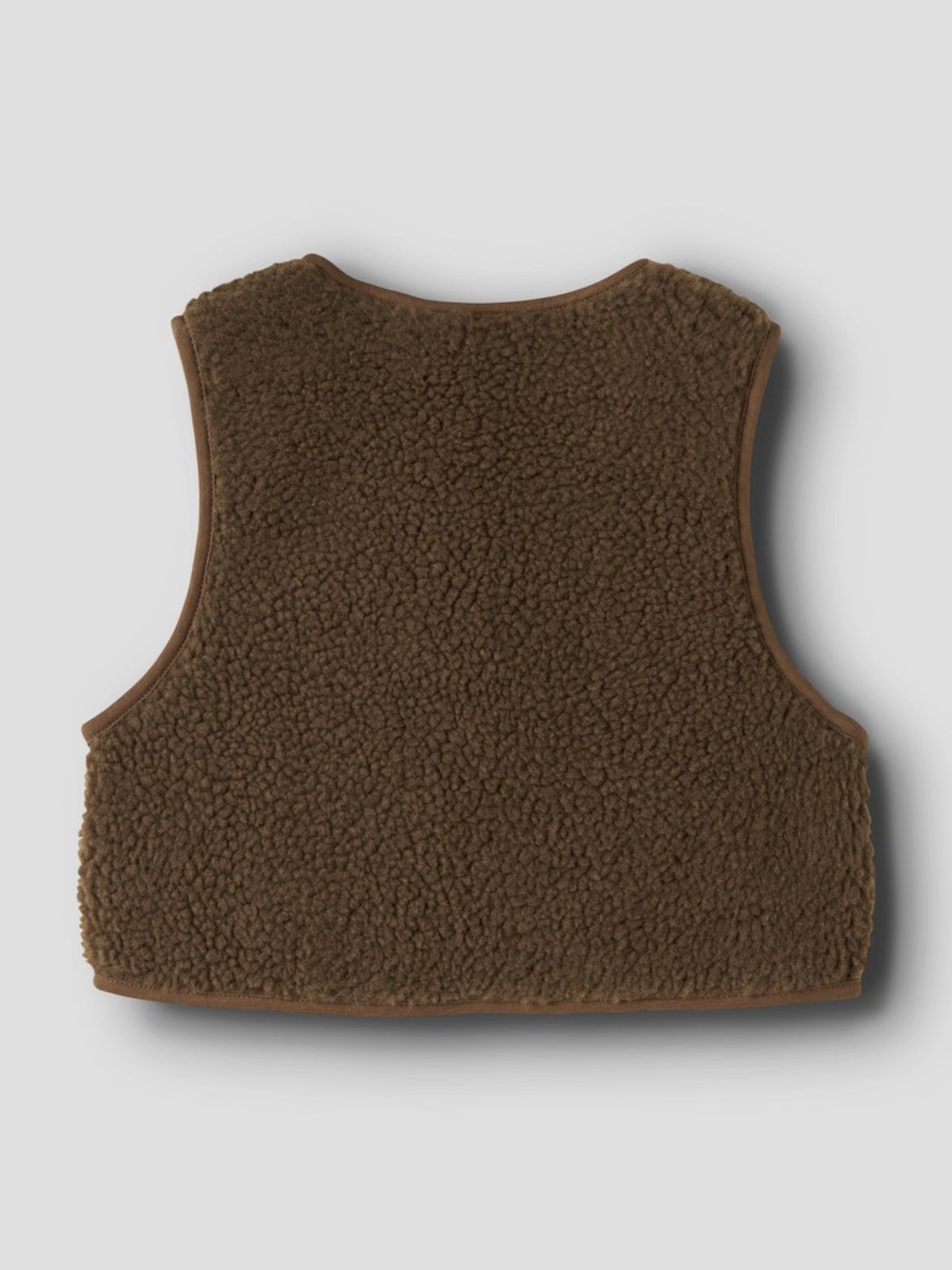 NMNJONO Gilet sans manches en sherpa enfant — Lil' Atelier — Teak — autre vue 2 | Appart 17 Bruxelles