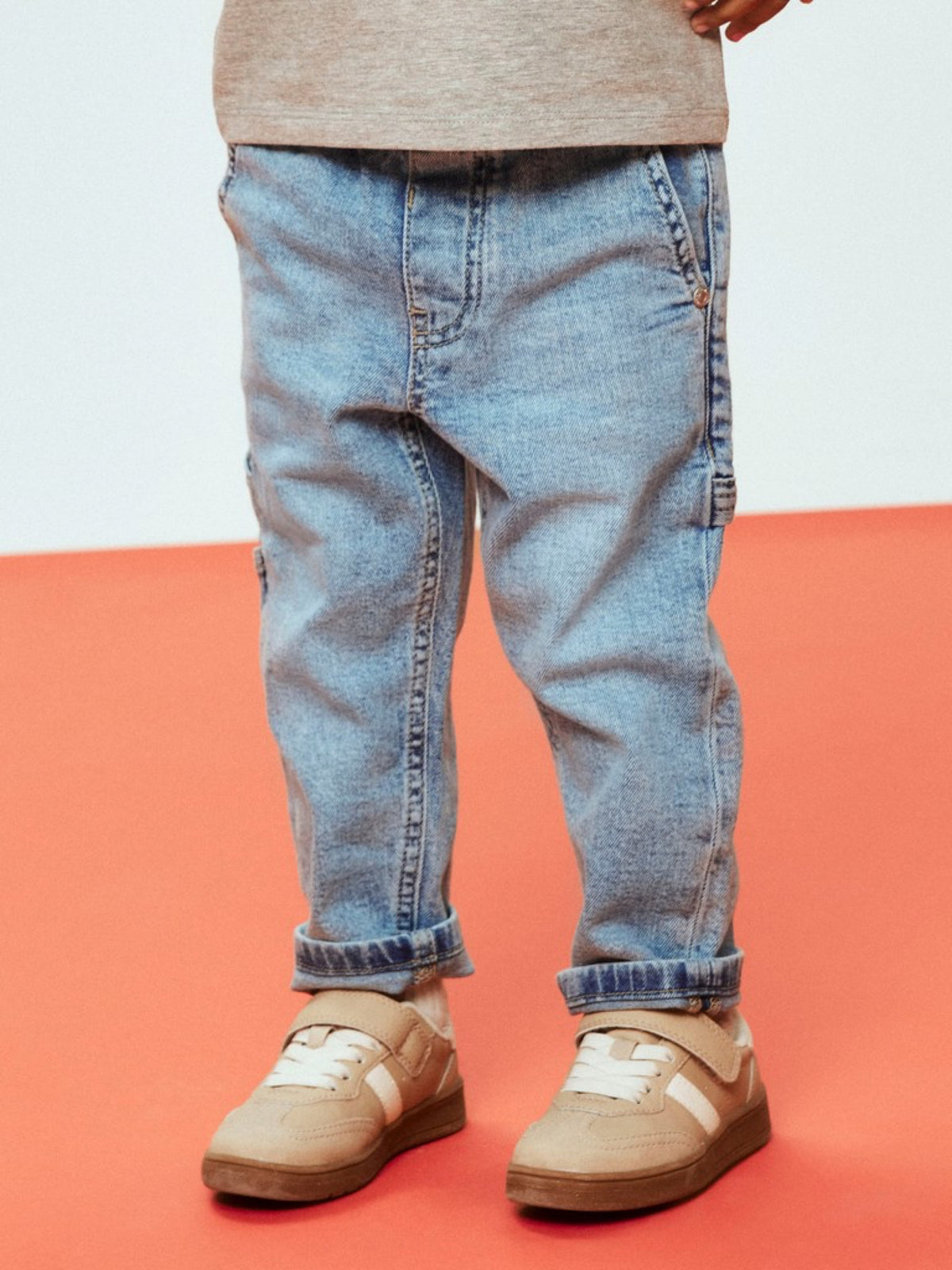 NMMBEN Jean carpenter fuselé garçon — name it — Vintage Medium Blue Denim — porté 6 | Appart 17 Bruxelles