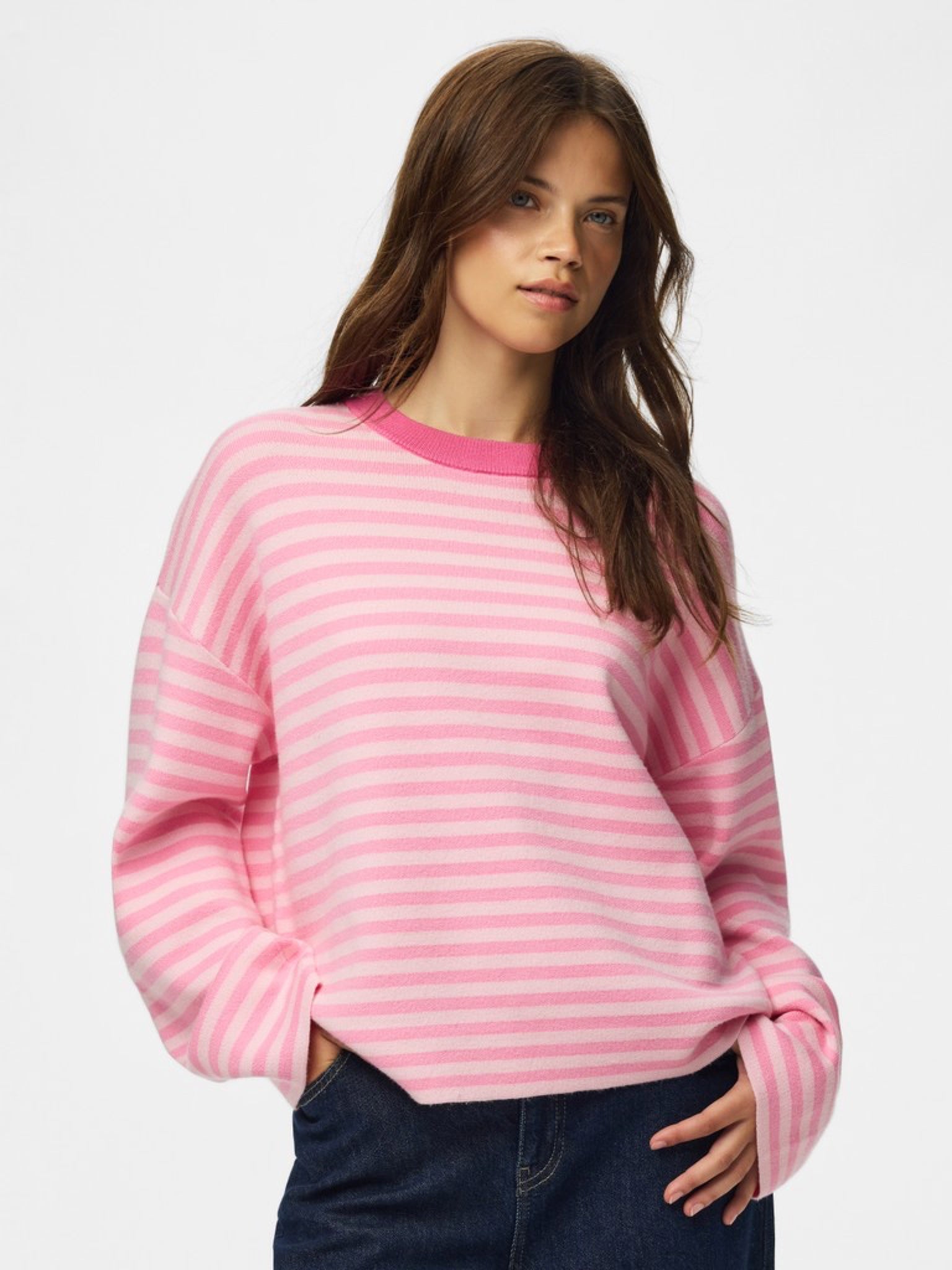 Pieces JASSY Pull en maille rayée col rond
