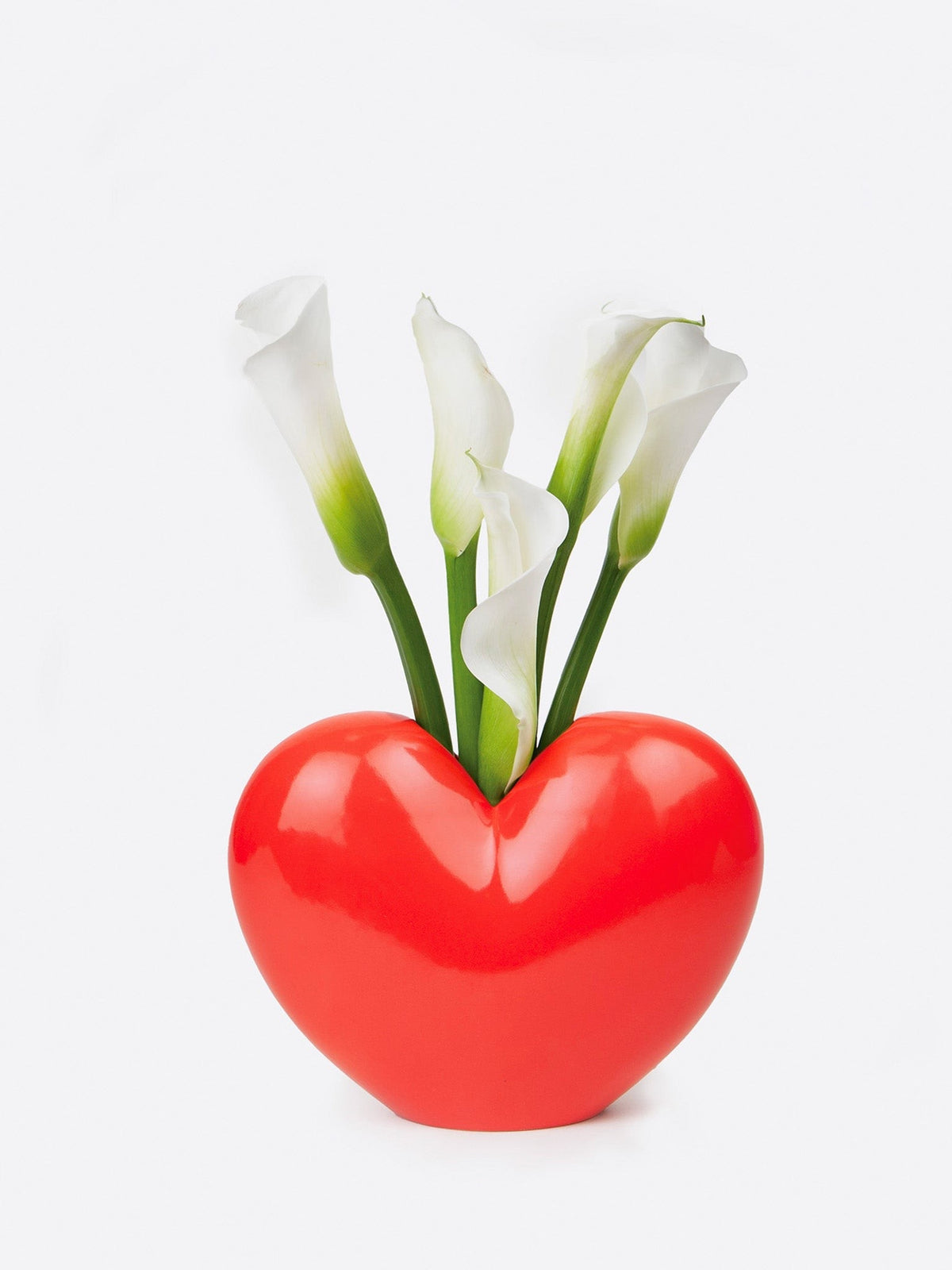 Vase cœur Love en céramique — DOIY — Rouge — mis en scène 3 | Appart 17 Bruxelles