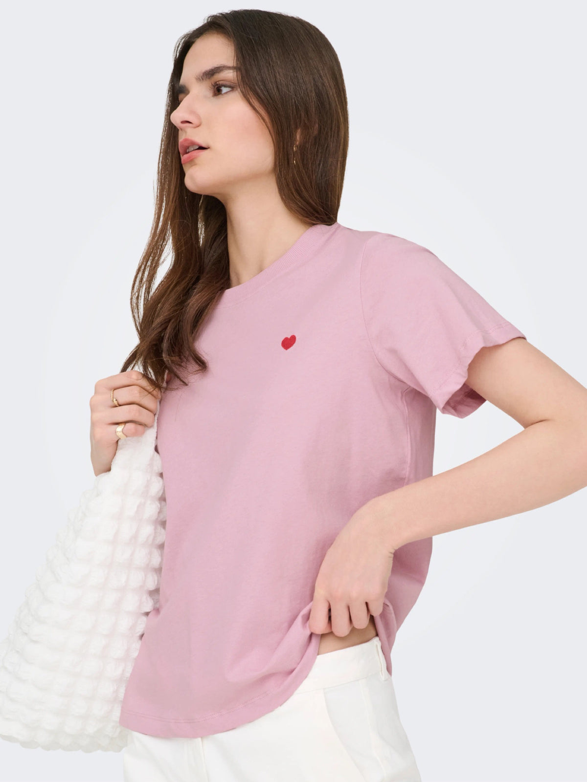 JDYPISA T-shirt col rond en coton bio à imprimé — JDY — Fragrant Lilac / Bittersweet Heart — détail | Appart 17 Bruxelles