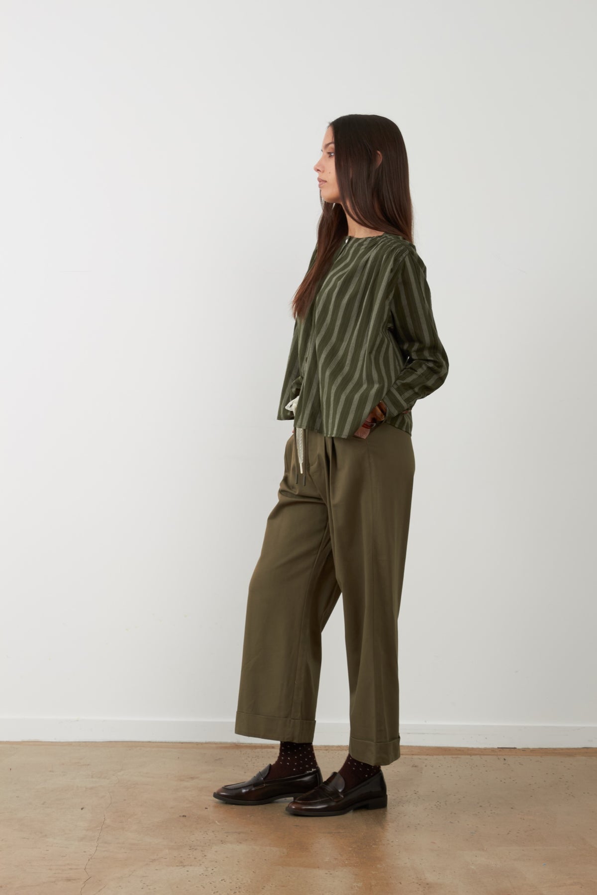 LAUGANE Pantalon en coton et viscose — Kaki — vue 3