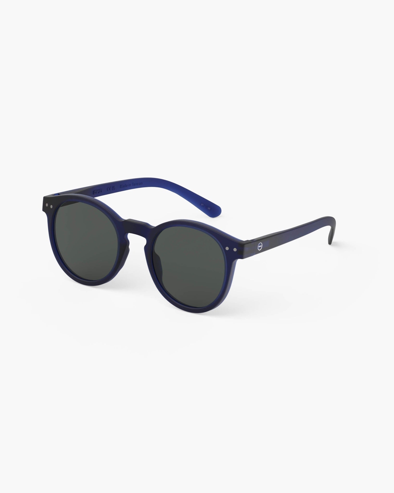 Lunettes de soleil rondes oversize #M Midnight Blue – Izipizi | Appart 17