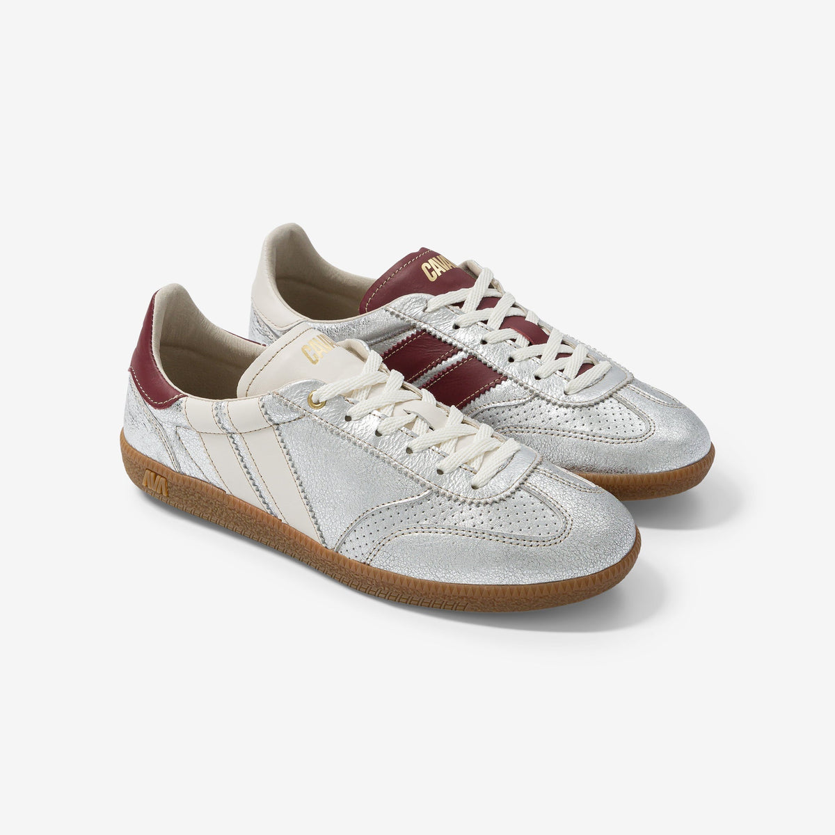 CAVAL Pulse Frost Light Baskets asymétriques en cuir blanc et argent — CAVAL — Frost Light — vue de profil 4 | Appart 17 Bruxelles