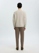 Selected Homme SLM220 LOOSE LOU Pantalon ample en laine — Selected Homme — Delicioso — porté, vue de dos 5 | Appart 17 Bruxelles