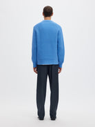 SLMBEN Pull col polo zippé en laine RWS — Selected Homme — Granada Sky — porté, de dos 4 | Appart 17 Bruxelles