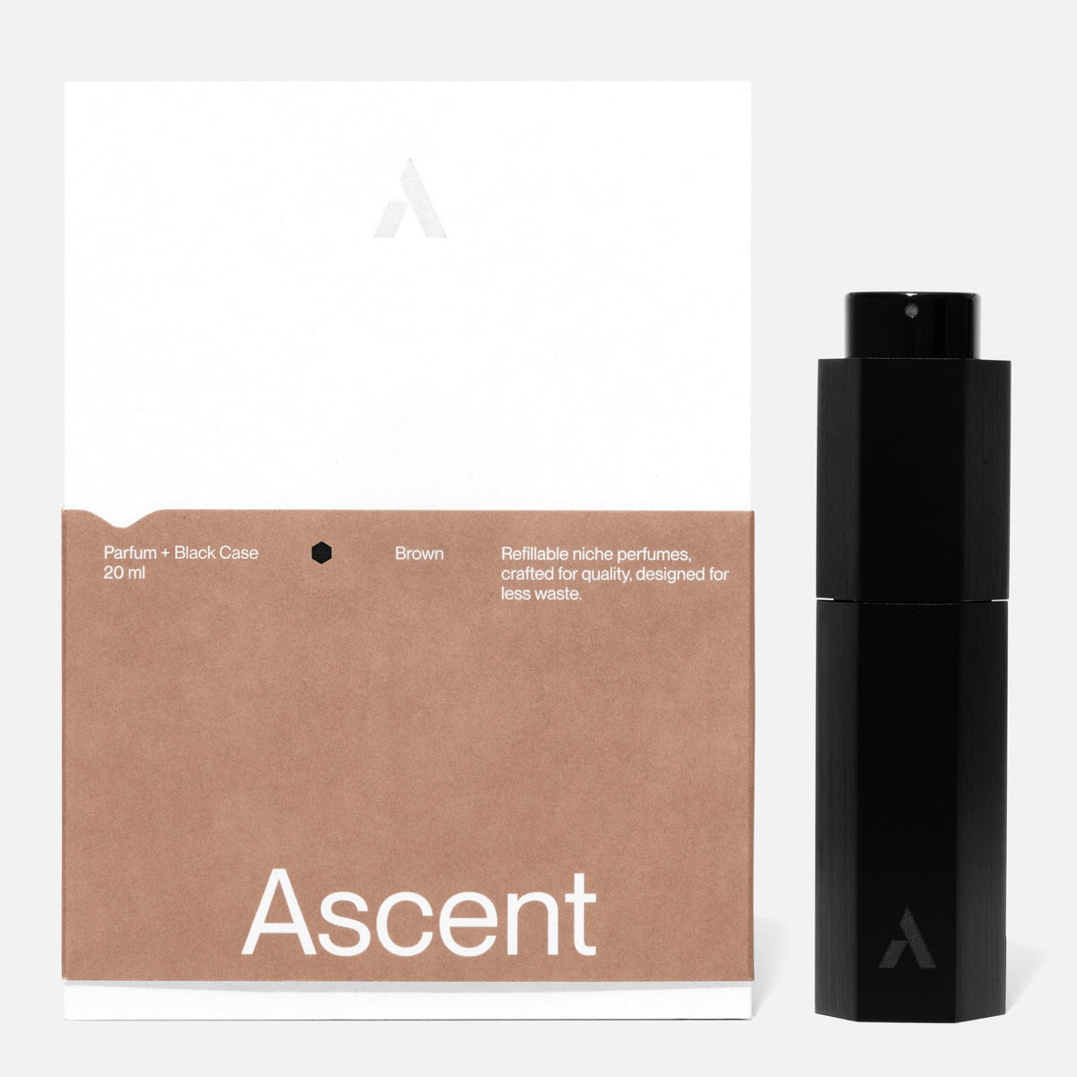 Ascent Starter Pack Étui rechargeable en aluminium + extrait de parfum 20 ml — Ascent — Brown — packshot, coffret et étui noir 4 | Appart 17 Bruxelles