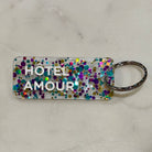 HOTEL AMOUR Porte-clés à paillettes Plus de Love: Fuchsia — Appart 17 Bruxelles