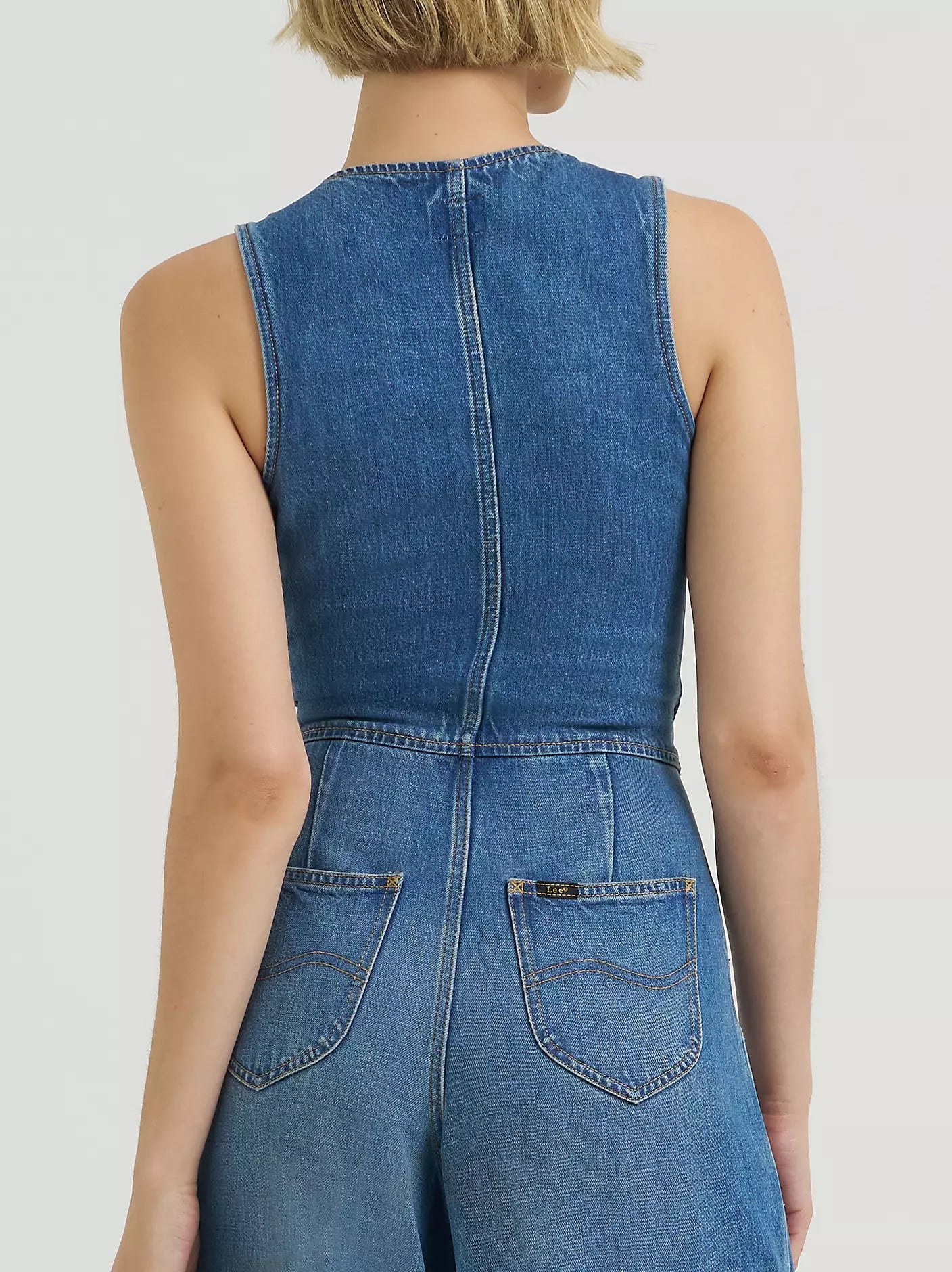 Combinaison Lee DAPPER en denim Torrential — détail des poches arrière | Appart 17