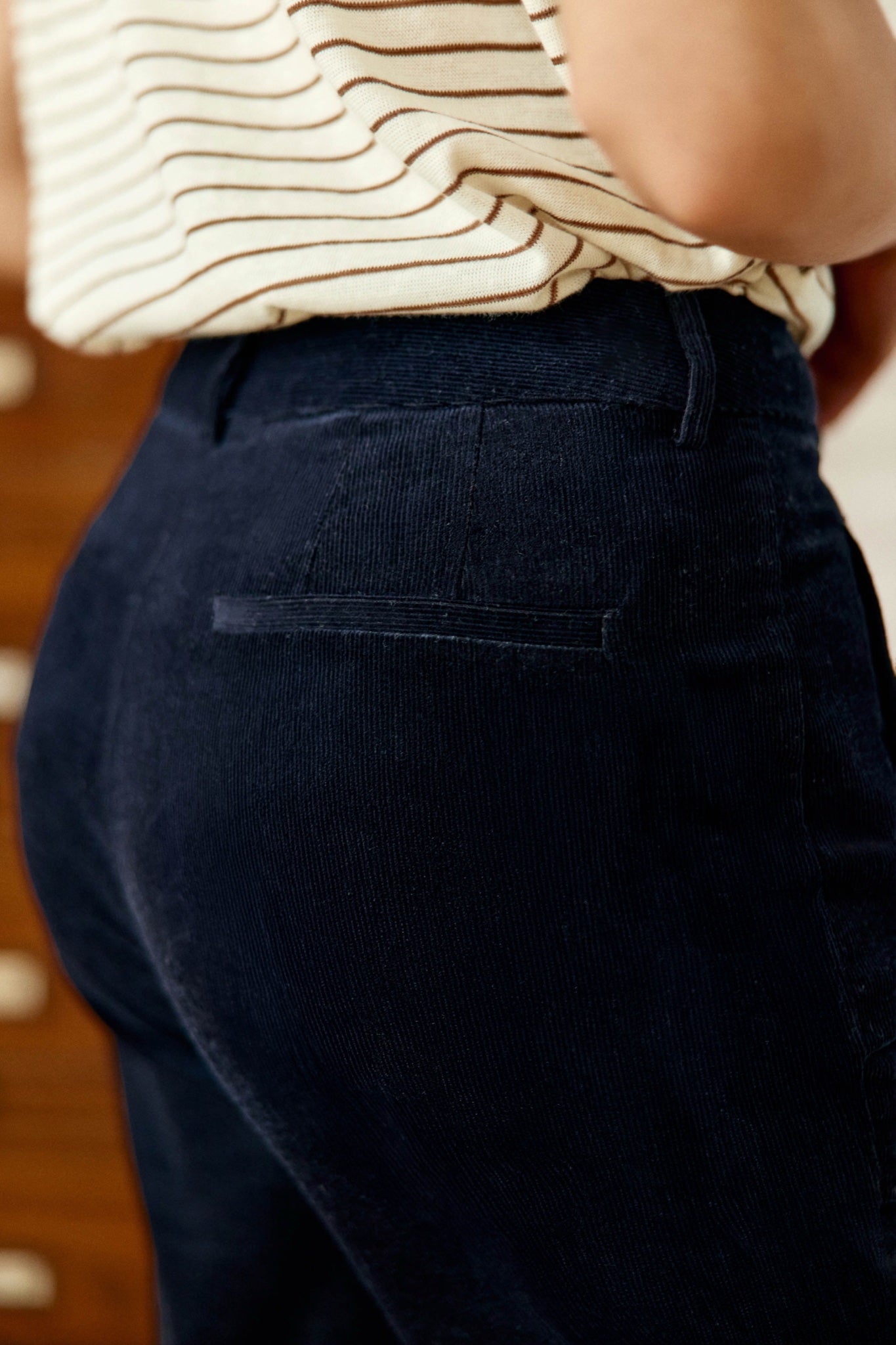 Pantalon cigarette Parfaito en velours côtelé — Marine — vue 6