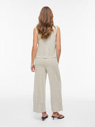 VISTRIPLO Pantalon Large Taille Haute — VILA — vue de face | Appart 17