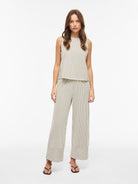 VISTRIPLO Pantalon Large Taille Haute — VILA — vue de dos | Appart 17