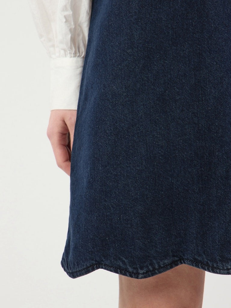 YASSCALLOP Robe Jeans Femmes Courte V-Neck — YAS — détail | Appart 17