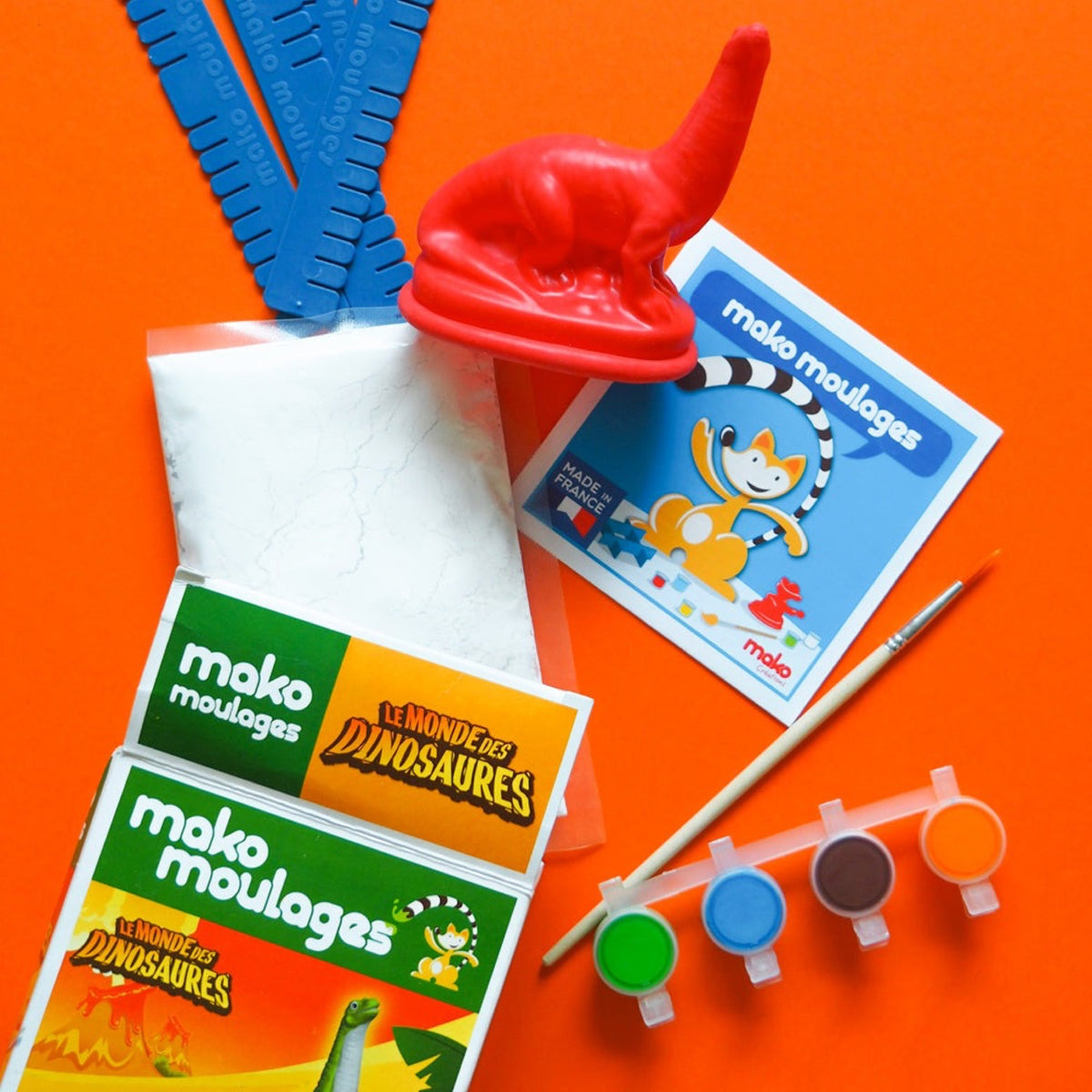 Kit de moulage dinosaure en boîte unitaire — mako moulages — Diplodocus — autre vue 3 | Appart 17 Bruxelles
