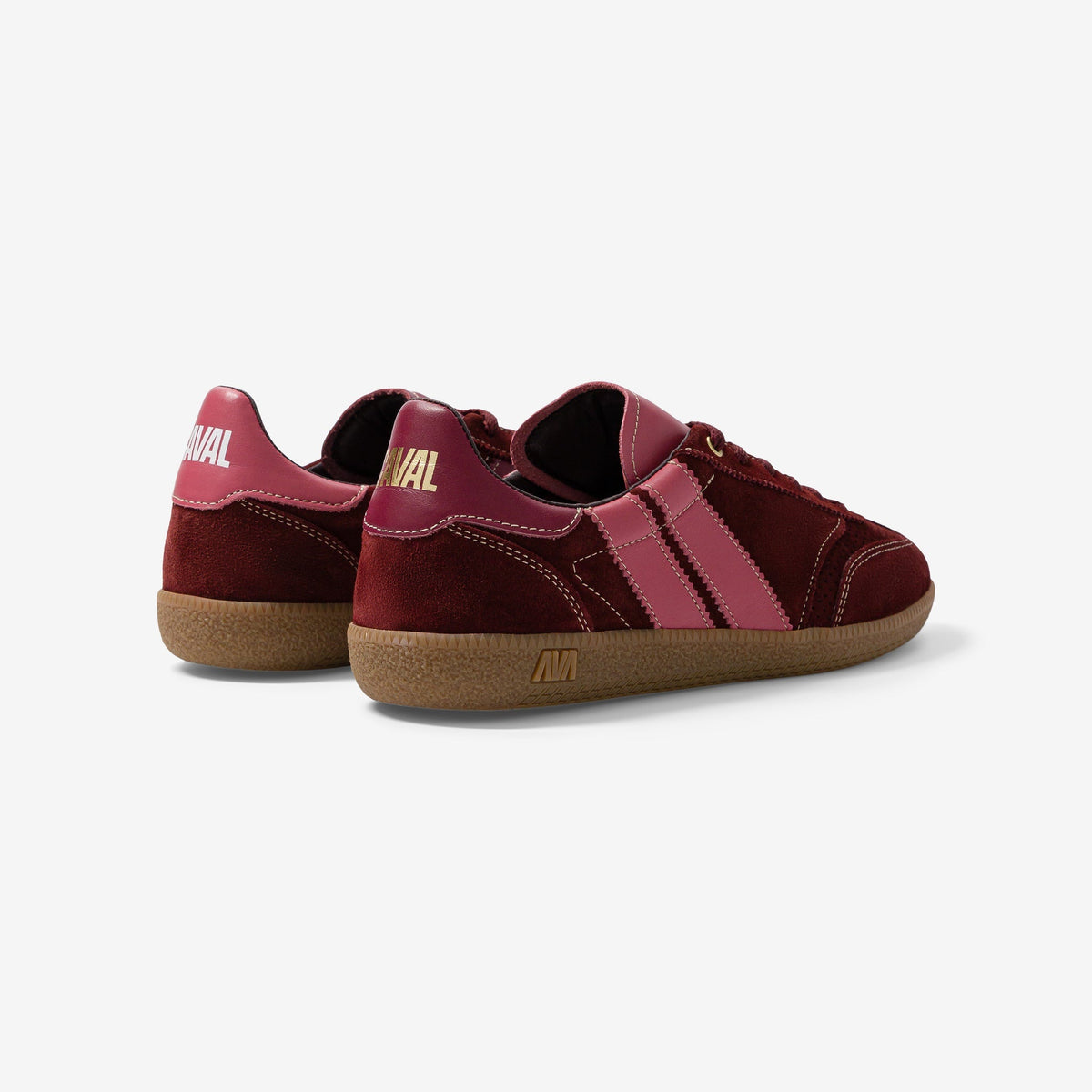 CAVAL Pulse Burgundy Crush Baskets asymétriques en cuir velours bordeaux — CAVAL — Burgundy Crush — vue de dos 3 | Appart 17 Bruxelles