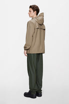 18370 Beige