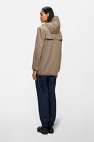 18370 Beige