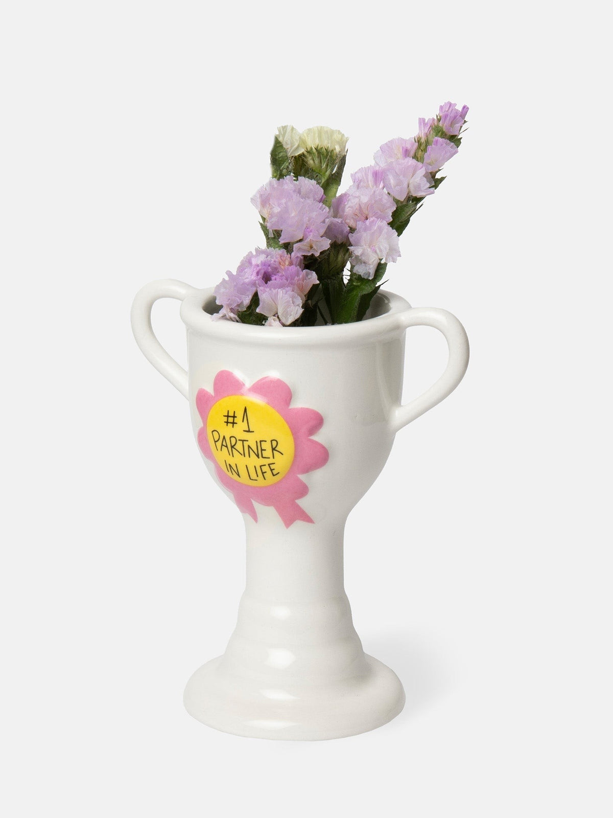 Vase trophée XS en céramique — DOIY — #1 Partner in life — mis en scène 3 | Appart 17 Bruxelles