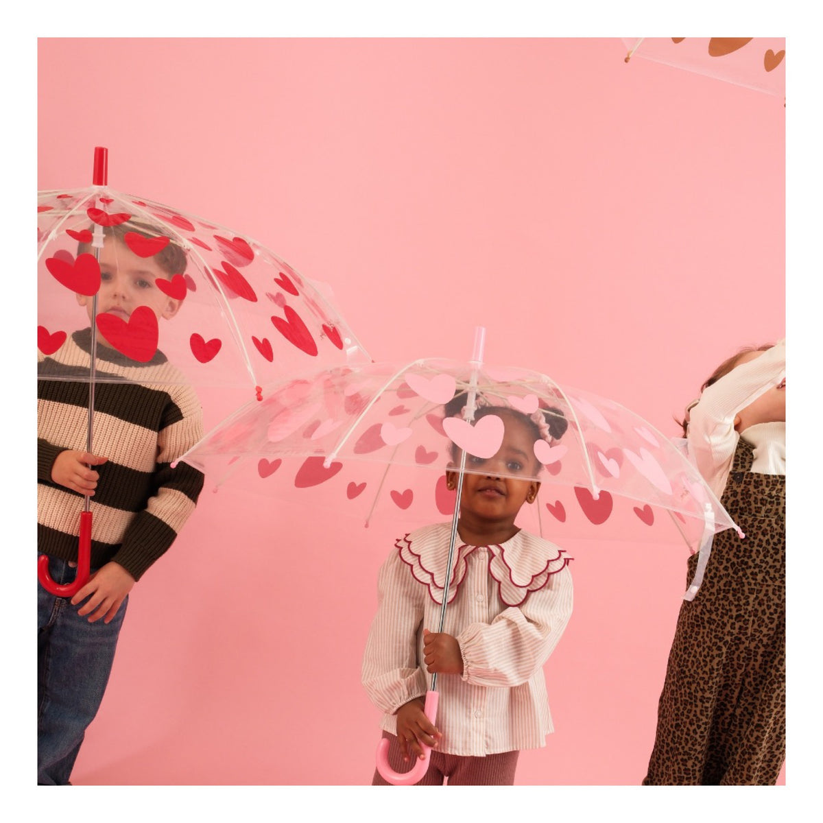Parapluie enfant à cœurs — Atelier Wagram — Cœurs roses — autre vue 2 | Appart 17 Bruxelles